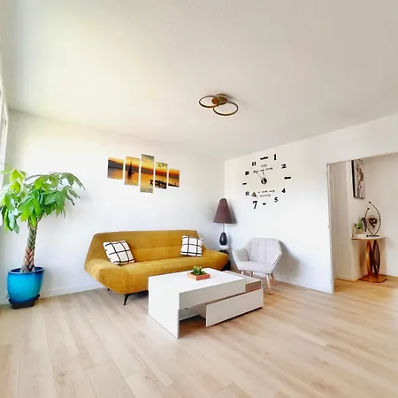 Apartment Noza 65m2, Rdc, Parking Gratuit, Nantes Agglo Reze