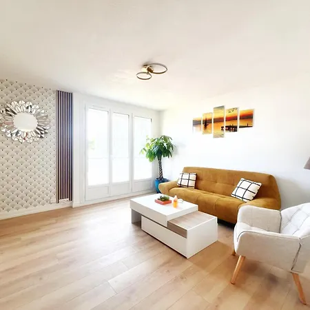 Noza 65m2, Rdc, Parking Gratuit, Nantes Agglo Apartment *